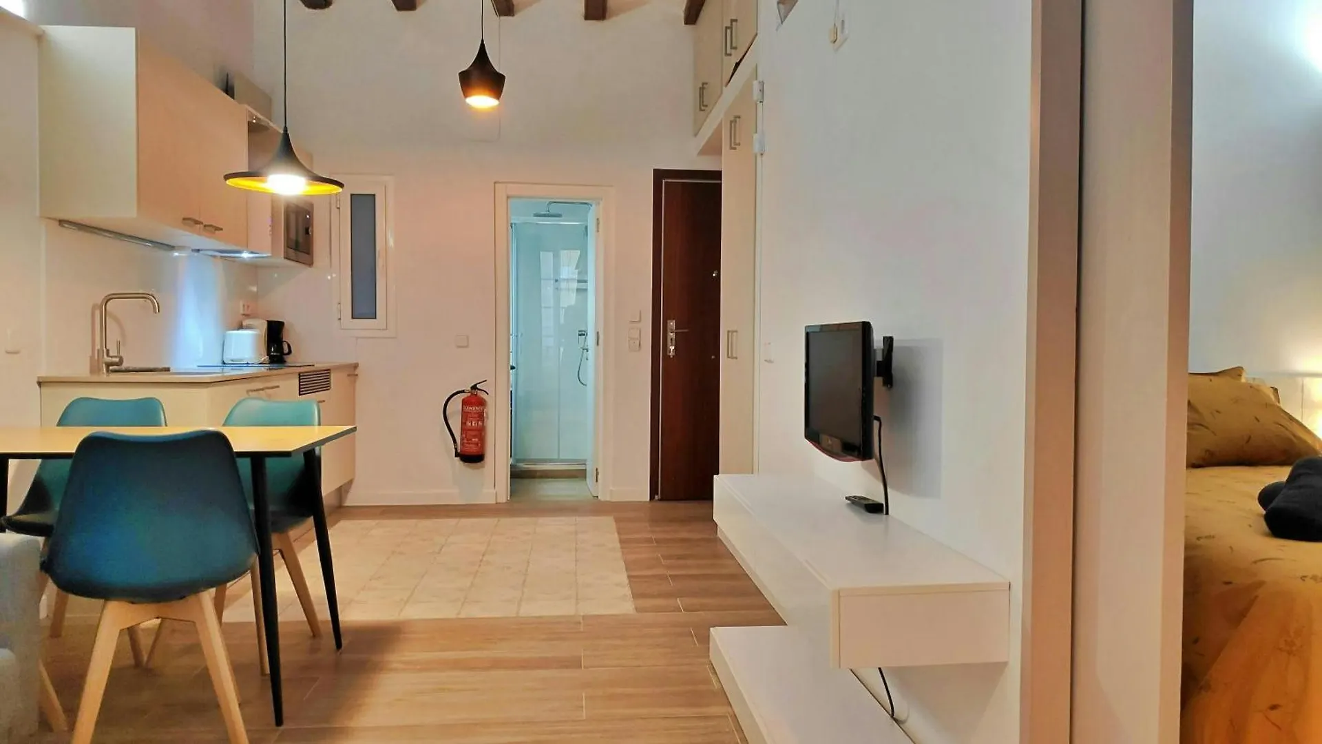 Appartamento Sant Antoni 3 - Downtown Barcelona. Modern