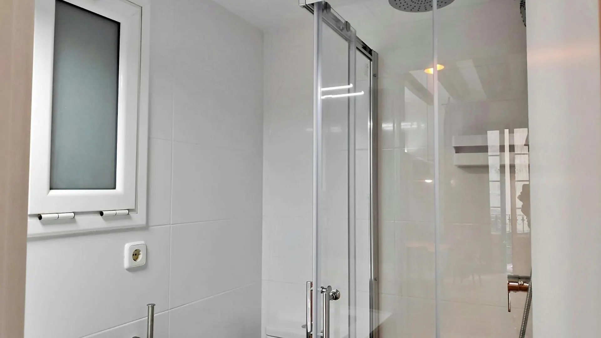 Appartamento Sant Antoni 3 - Downtown Barcelona. Modern