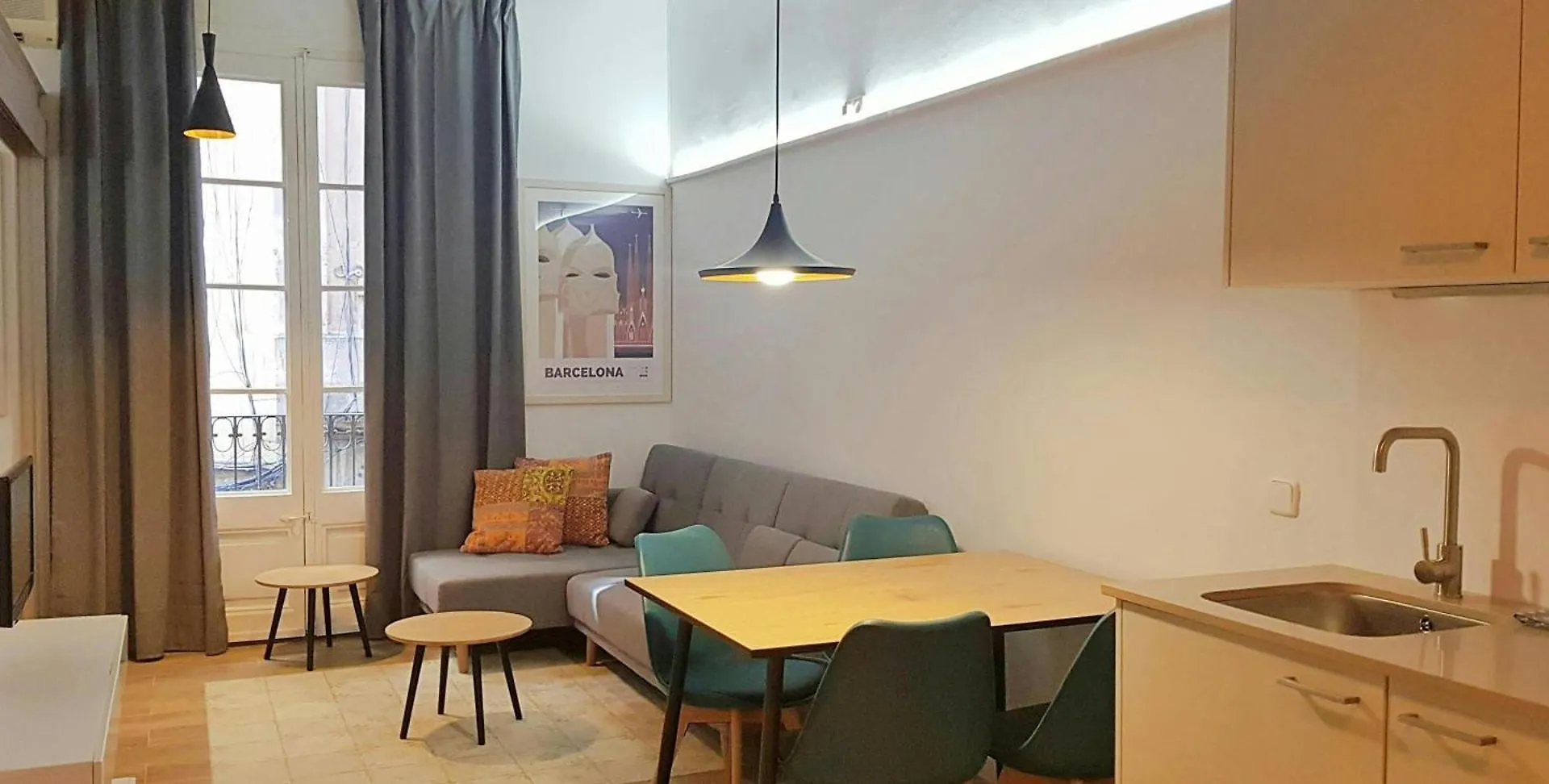 Appartamento Sant Antoni 3 - Downtown Barcelona. Modern 0*, Barcellona